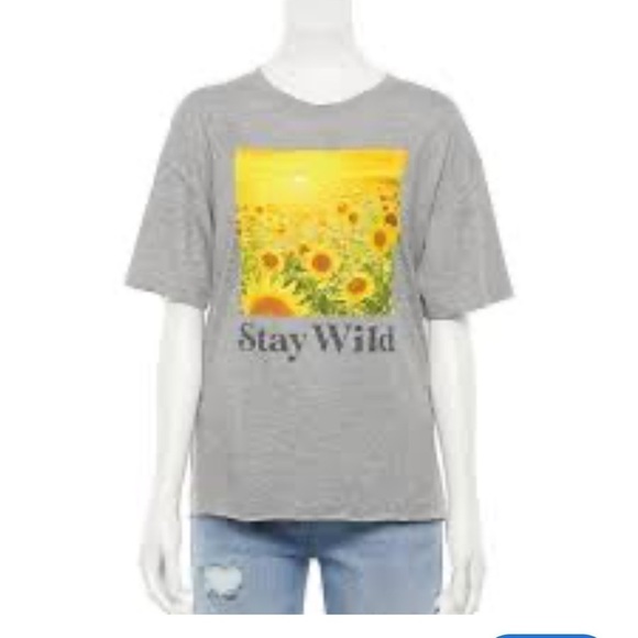 Awake Tops - Awake Gray Graphic T-Shirt with Crew Neck and Short Sleeves